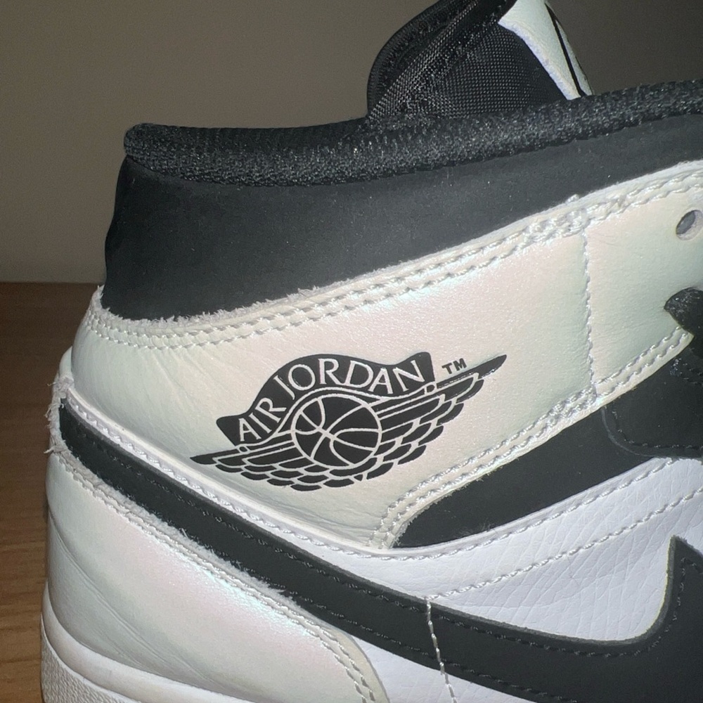 Jordan 1 mid diamond size 10.5 - Picture 4 of 16
